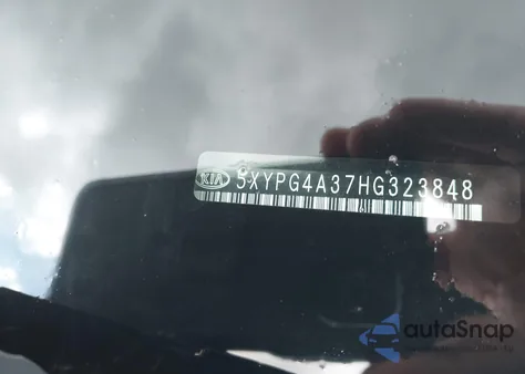 2017 Kia Sorento 2.4L Lx z USA, uszkodzony, nr VIN 5XYPG4A37HG323848